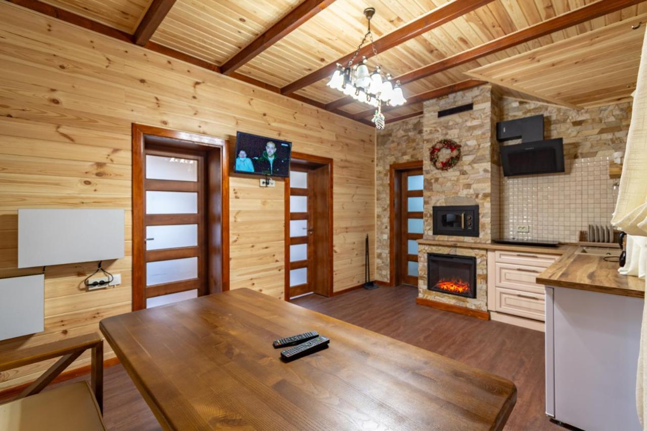Chalet-tiara