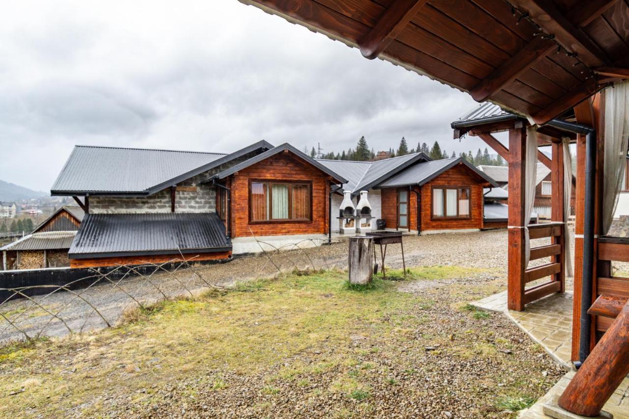 Chalet-tiara