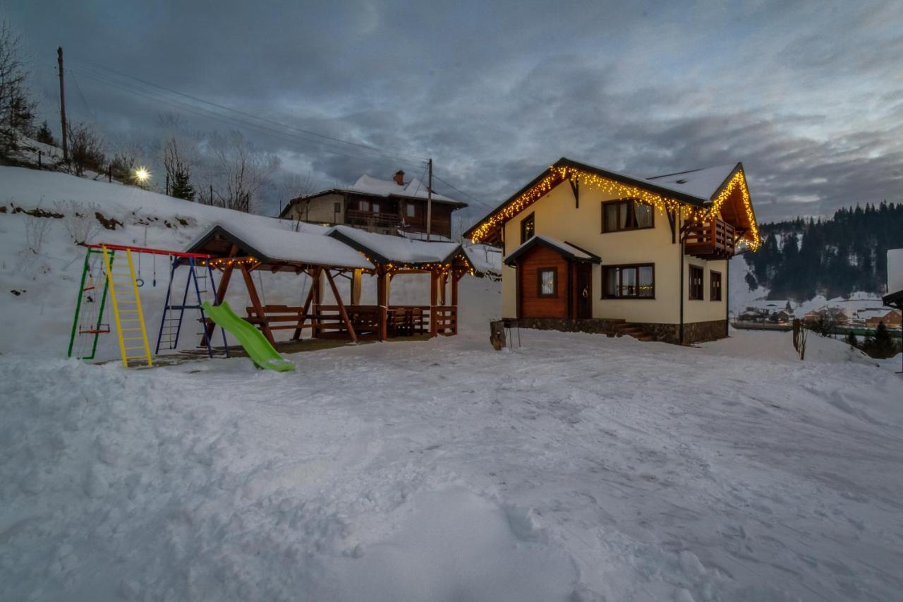 Chalet-tiara